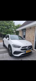 Mercedes-Benz GLA 200 163pk 7G-DCT 2020 Wit, Auto's, 1800 kg, Zwart, 4 cilinders, Leder en Stof