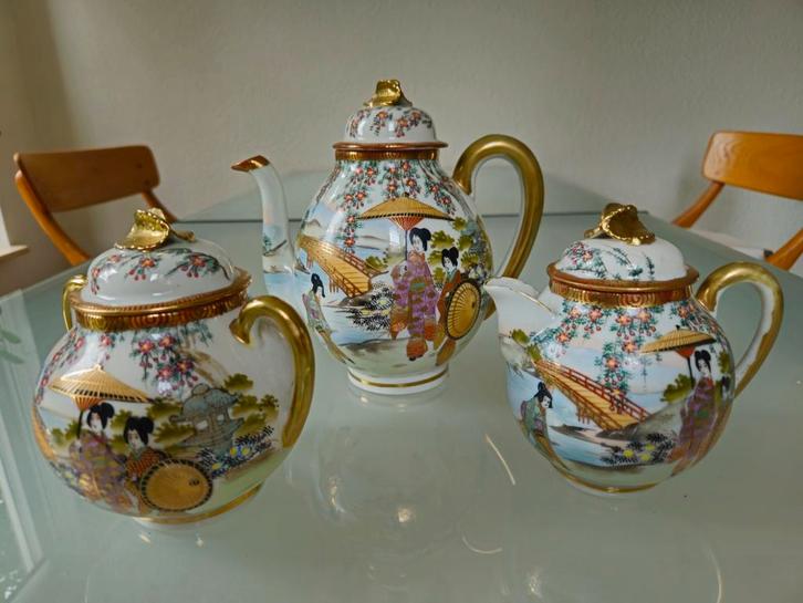 Fraai antiek Japans Kutani porselein theeservies Geisha's, Antiek en Kunst, Antiek | Porselein, Ophalen of Verzenden