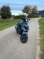 Piaggio zip 125cc, Fietsen en Brommers, Scooters | Piaggio, Maximaal 45 km/u, Zip, Ophalen of Verzenden, Zo goed als nieuw