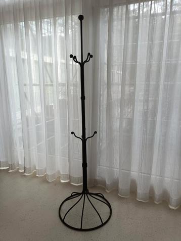 zware vintage gietijzeren kapstok beschikbaar voor biedingen