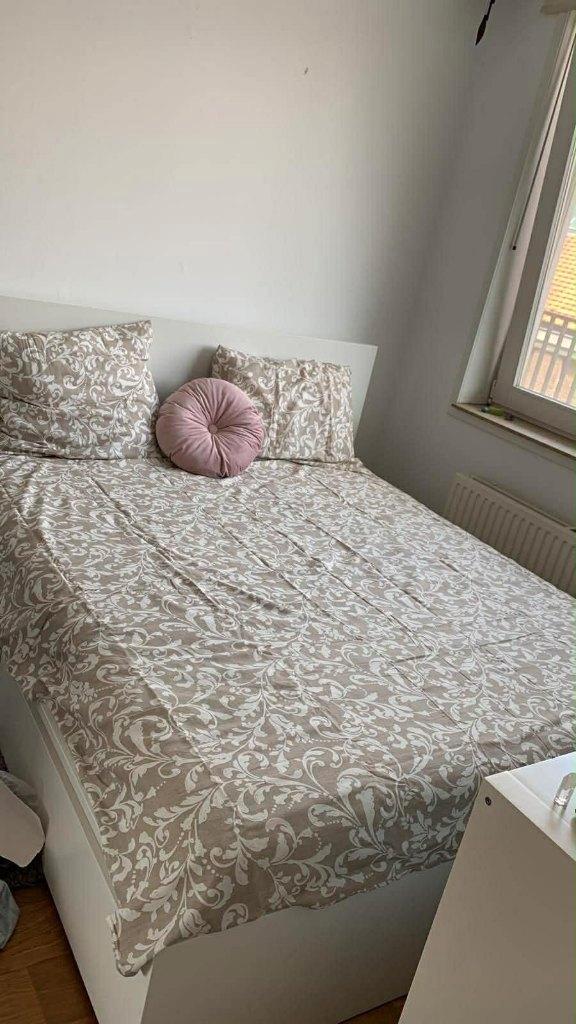 IKEA Bed frame with mattress: 150€, Huis en Inrichting, Slaapkamer | Bedden, Gebruikt, Tweepersoons, 160 cm, 200 cm, Hout, Wit