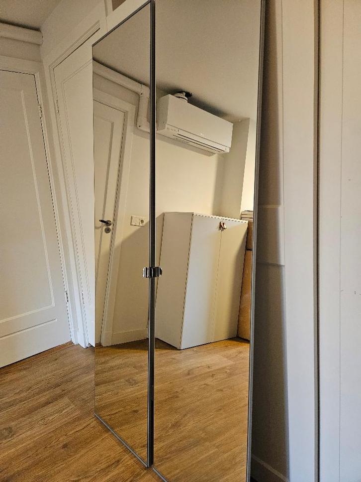 Ikea Spiegeldeuren VIKEDAL 2x, Huis en Inrichting, Kasten | Kledingkasten, Zo goed als nieuw, 150 tot 200 cm, 50 tot 100 cm, 50 tot 75 cm