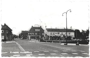 959911 Woudenberg Utr 1969 Kruispunt De Poort/Dorpsstraat Ge beschikbaar voor biedingen
