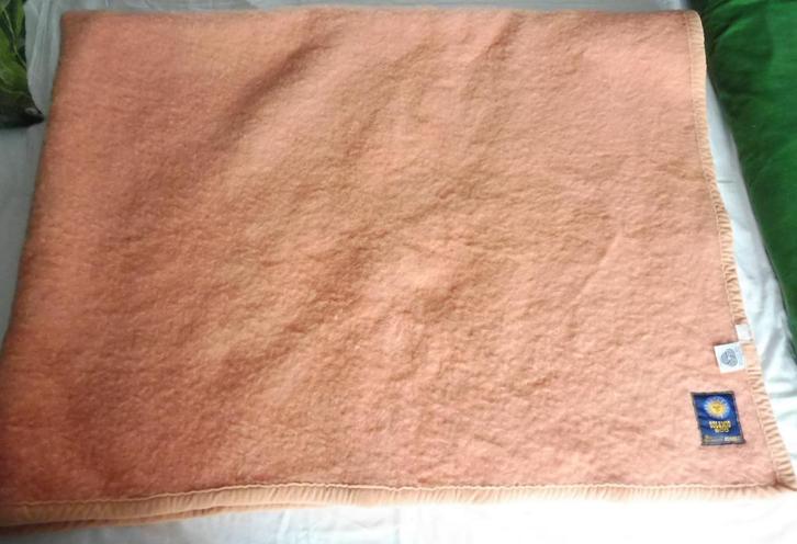 Prachtige wollen Sole Mio 600 deken 220 x 180 cm wol, Huis en Inrichting, Slaapkamer | Beddengoed, Zo goed als nieuw, Deken of Dekbed