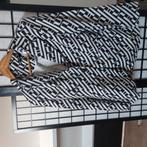 Nieuw mantelpakje rokje en vestje/blazer maat xs all print, Kleding | Dames, Jasjes, Kostuums en Pakken, Ophalen of Verzenden