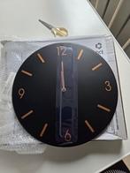 Zwart/Rosé Gouden Wandklok - Stijlvol Design, Ophalen of Verzenden, Nieuw, Analoog, Wandklok