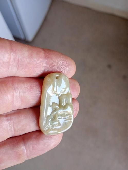 Natuurlijke Jade Gelukshanger met Landschap, Sieraden, Tassen en Uiterlijk, Kettinghangers, Nieuw, Steen of Mineraal, Groen, Overige voorstellingen