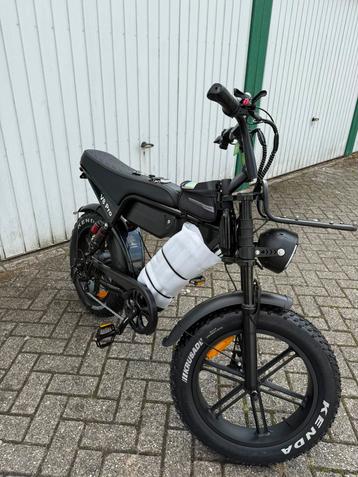 NIEUWE OUXI V8 PRO & PRO MAX FATBIKE’S 2025 NFC DISPLAY beschikbaar voor biedingen