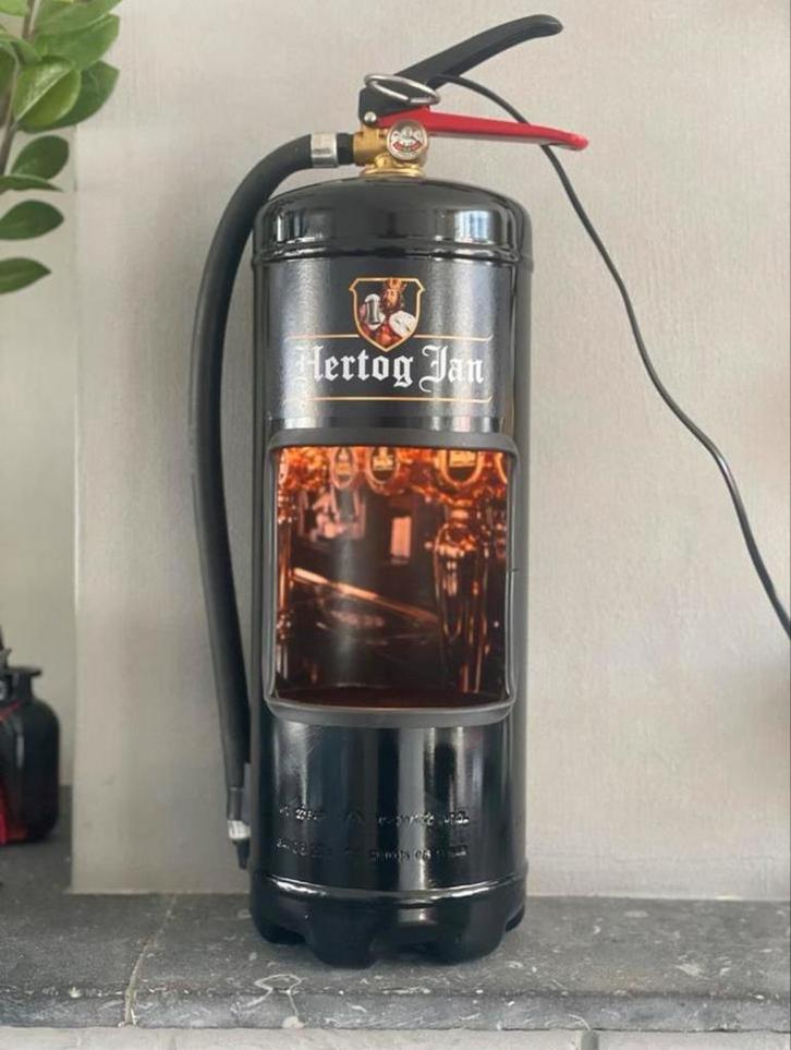 Hertog Jan brandblusser lamp, Huis en Inrichting, Brandblussers en Brandkasten, Zo goed als nieuw, Ophalen of Verzenden