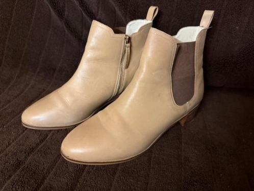 Leuke bruine enkellaarsjes maat 44, Kleding | Dames, Schoenen, Nieuw, Lage of Enkellaarzen, Bruin, Ophalen of Verzenden