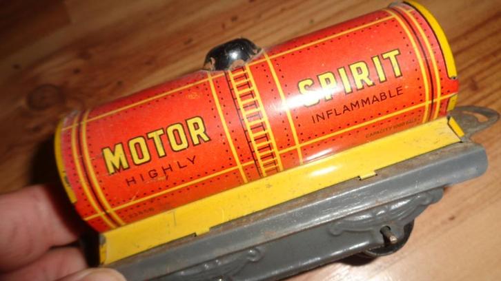 Trein treinstel Motor spirit spoorwegen, Antiek en Kunst, Curiosa en Brocante, Verzenden