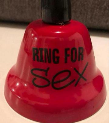 Ring For Sex Hand Bel beschikbaar voor biedingen
