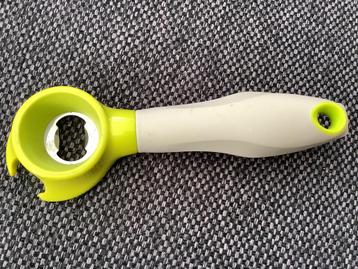 Multifunctionele flesopener opener fles blik dop pot beschikbaar voor biedingen