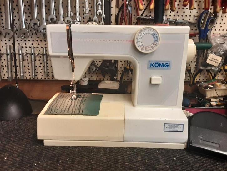 TOYOTA/KÖNIG NAAIMACHINE, Hobby en Vrije tijd, Naaimachines en Toebehoren, Gebruikt, Naaimachine, Overige merken, Ophalen of Verzenden