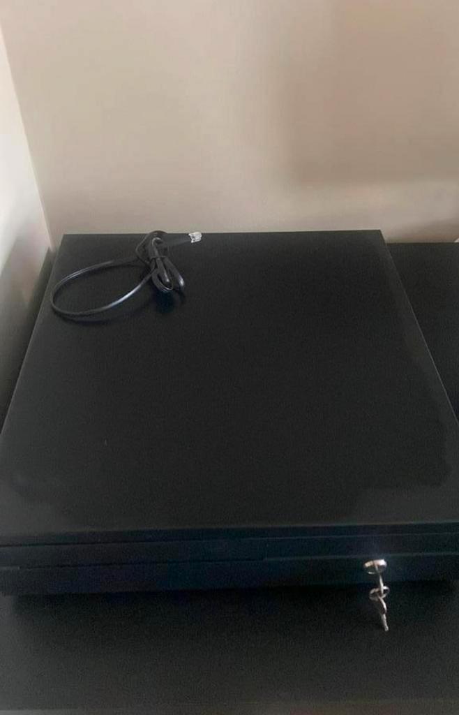 NIEUW: zwarte kassa incl. Aansluiting, Witgoed en Apparatuur, Overige Witgoed en Apparatuur, Nieuw, Ophalen of Verzenden