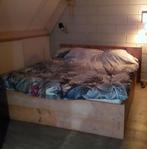 Op maat gemaakt tweepersoons bed steigerhout, Ophalen, Tweepersoons