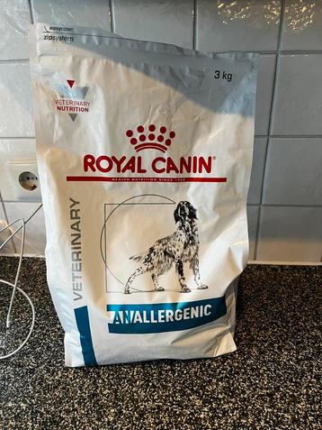 2,3 KG Royal Cani Anallergetic. beschikbaar voor biedingen