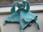 Knuffeldoek konijn Basic Bunny turqoise velours merk Tiamo, Ophalen of Verzenden, Zo goed als nieuw, Konijn