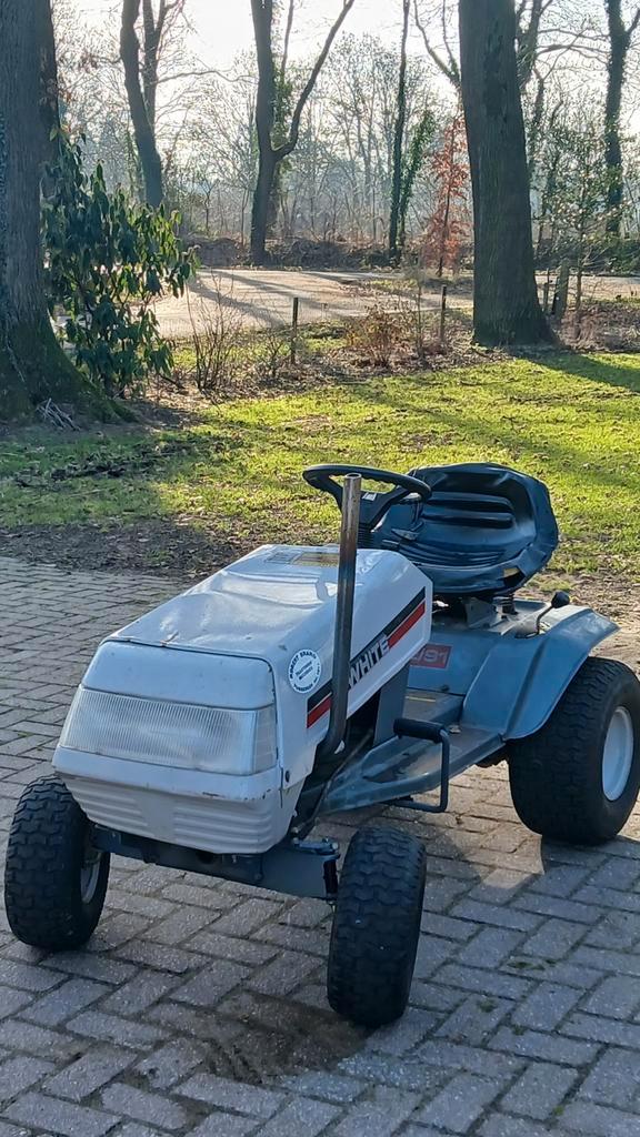 White Zitmaaier met Knalpijp - 12PK, Tuin en Terras, Grasmaaiers, Gebruikt, Benzine-grasmaaier, 50 cm of meer, Ophalen of Verzenden