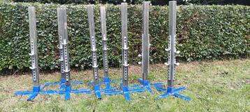 Staanders voor paardenhindernis beschikbaar voor biedingen