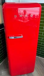 SMEG koelkast met vriezer zgan (incl. 5 jaar garantie), Ophalen, 200 liter of meer, 60 cm of meer, 160 cm of meer