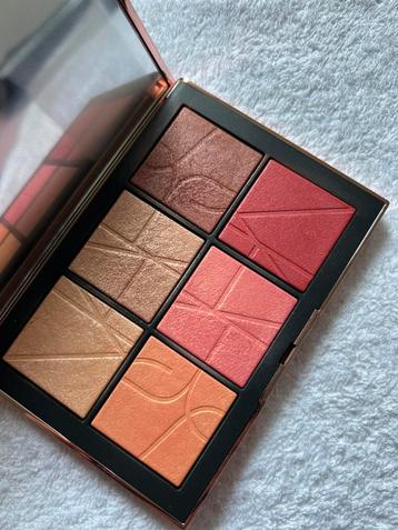 NARS Orgasm On The Beach Cheek Palette beschikbaar voor biedingen