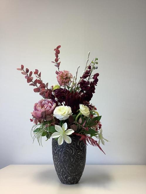 Donkerrood/paars Roze stuk in zware stenen pot 70 hoog, Huis en Inrichting, Woonaccessoires | Kunstplanten en Kunstbloemen, Zo goed als nieuw