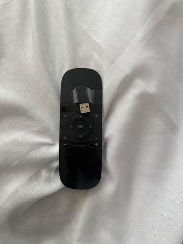 Draadloze afstandsbediening / Air Mouse met toetsenbord beschikbaar voor biedingen
