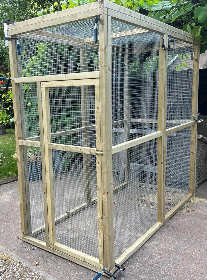 Geimpregneerd houten voliere, Dieren en Toebehoren, Vogels | Hokken en Kooien, Nieuw, Volière, Hout, Ophalen of Verzenden