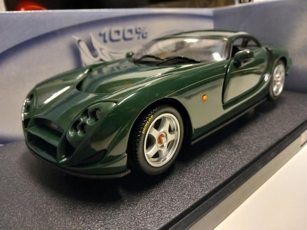 TVR Speed Twelve dark green Hot Wheels metal 1:18 KRD, Hobby en Vrije tijd, Modelauto's | 1:18, Ophalen of Verzenden, Zo goed als nieuw