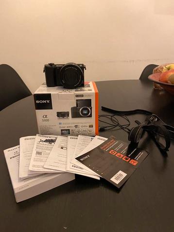 Sony A5100 met 16-50mm lens beschikbaar voor biedingen