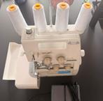 Lockmachine Toyota met garen, Ophalen of Verzenden, Zo goed als nieuw, Lockmachine, Overige merken