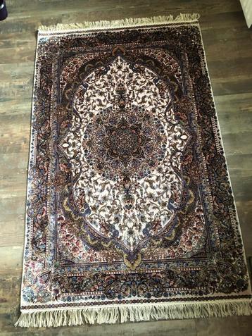 Tapijt uit Kashmir | modal zijden | 1,15 x 1,80 meter beschikbaar voor biedingen