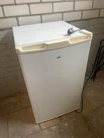 Koelkast in goede staat, Witgoed en Apparatuur, Vriezers en Diepvrieskisten, Ophalen, Zo goed als nieuw, Minder dan 60 cm