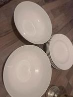 Riverdale borden en saladekommen, Huis en Inrichting, Keuken | Servies, Ophalen of Verzenden, Nieuw, Overige stijlen, Bord(en)
