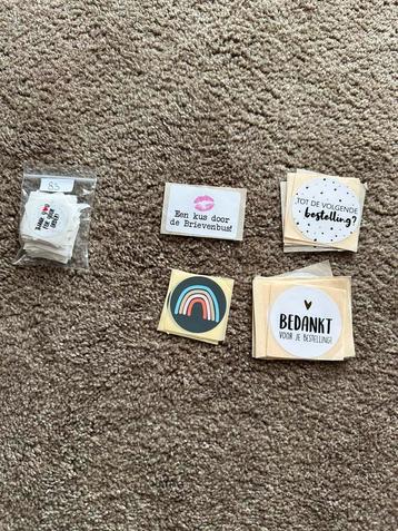 Sluitstickers beschikbaar voor biedingen