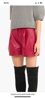 Nieuwe janice leren broekje maat 38 rood, Kleding | Dames, Maat 38/40 (M), Janice, Kort, Nieuw