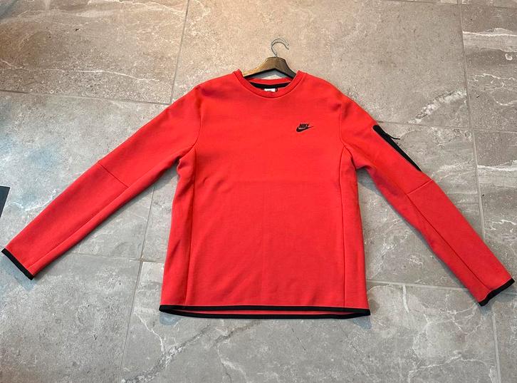Nike Sportswear Tech Fleece, Kleding | Heren, Sportkleding, Nieuw, Algemeen, Maat 48/50 (M), Rood, Ophalen of Verzenden