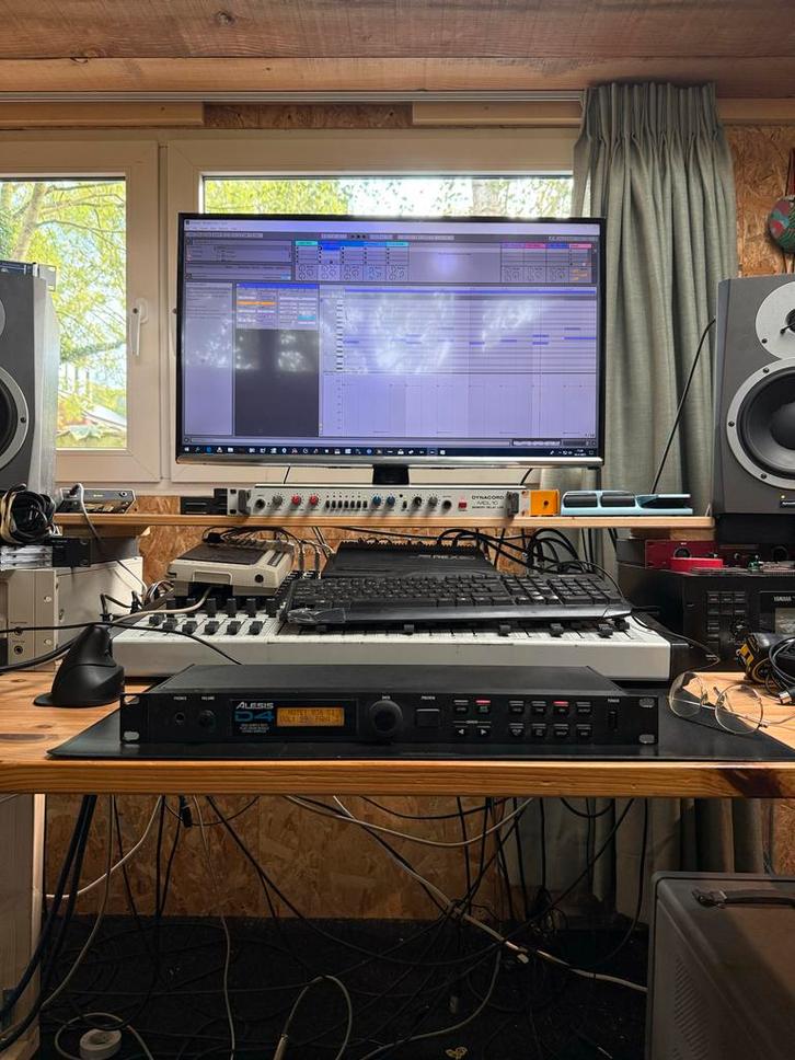 Alesis D4 Drum Module, Muziek en Instrumenten, Drumcomputers, Gebruikt, Overige merken, Ophalen of Verzenden