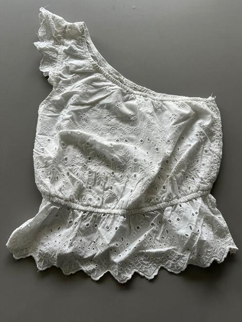 Broderie top wit Stradivarius maat M, Kleding | Dames, Tops, Zo goed als nieuw, Maat 38/40 (M), Wit, Zonder mouw, Ophalen of Verzenden