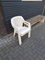 2 plastic tuinstoelen, Tuin en Terras, Ophalen of Verzenden, Zo goed als nieuw, Plastic