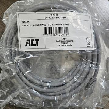 4x Grijze 5MU/UTP CAT6 patchkabel RJ45 beschikbaar voor biedingen