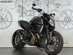 Ducati DIAVEL 1200 CARBON (bj 2011), 2 cilinders, 1198 cc, Bedrijf, Meer dan 35 kW