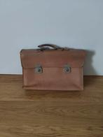 Vintage leren schooltas incl sleuteltjes, Sieraden, Tassen en Uiterlijk, Tassen | Schooltassen, Gebruikt, Bruin, Aktetas of Boekentas