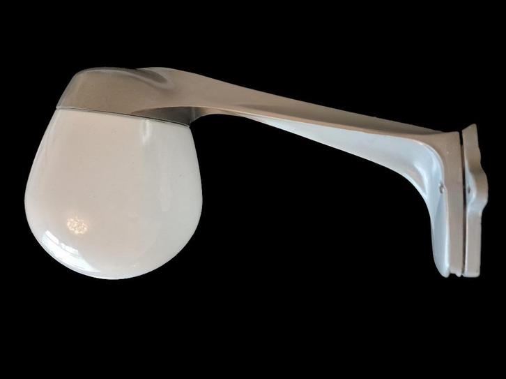 Prachtige zeldzame Bauhaus wandlamp design Wilhelm Wagenfeld, Huis en Inrichting, Lampen | Wandlampen, Gebruikt, Glas, Metaal