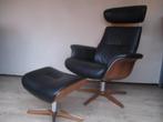 ALGEHELE NIEUWSTAAT Conform Time Out + hocker zwart leer L, Huis en Inrichting, Fauteuils, Ophalen of Verzenden, Zo goed als nieuw