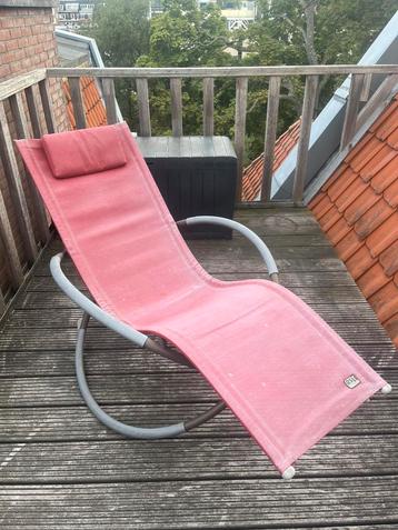 Outdoor gravity/rocking chair beschikbaar voor biedingen