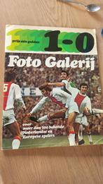 Voetbal verzamelboek 1970 Foto Gallerij leeg, Verzenden, Zo goed als nieuw, Buitenlandse clubs, Poster, Plaatje of Sticker