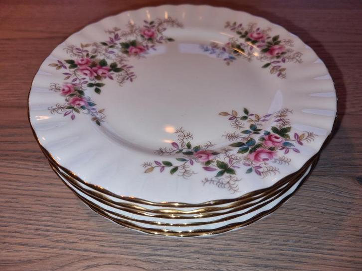 Vintage Royal Albert servies delen, Huis en Inrichting, Keuken | Servies, Gebruikt, Kop(pen) en/of Schotel(s), Overige stijlen