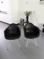 Vitra stoelen zwart. De echte Vitra stoelen., Ophalen, Zo goed als nieuw